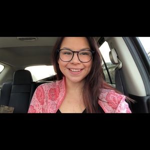 Meet your Posher, Sara